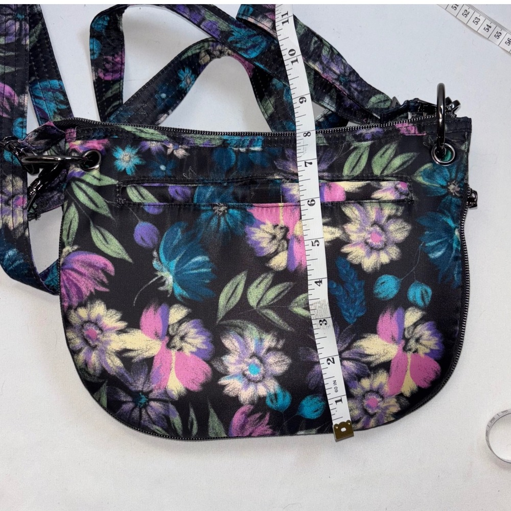 Lug Swivel | Convertible Quilted | Floral Bloom Crossbody Bag Adjustable Strap - Picture 13 of 15